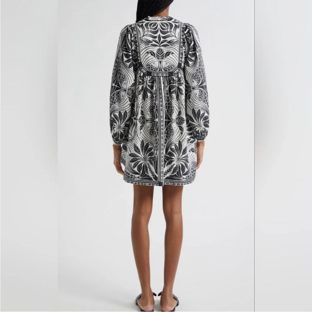 NEW FARM Rio Floral Tapestry Monochrome Long Sleeve Mini Dress Size Small - Picture 3 of 9